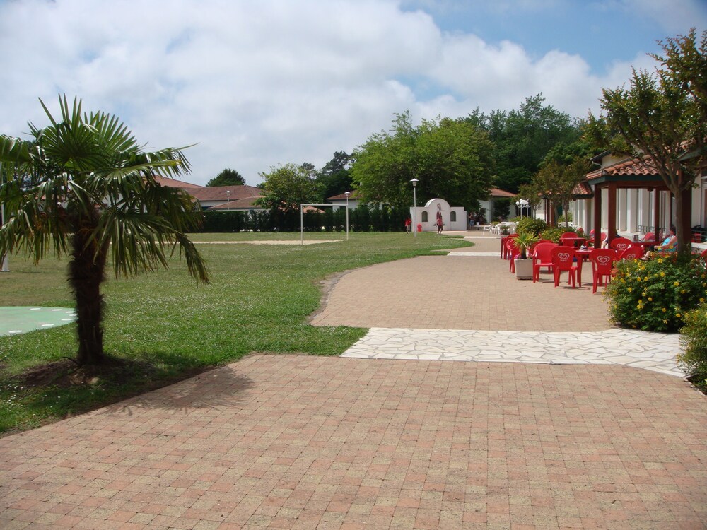 Anglet Vacations - Domaine du Pignada - Property Image 1