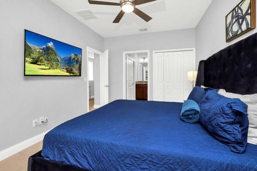 5 Bed Multiple Bunks Perfect For Kids With Pool! 5 Bedroom Townhouse