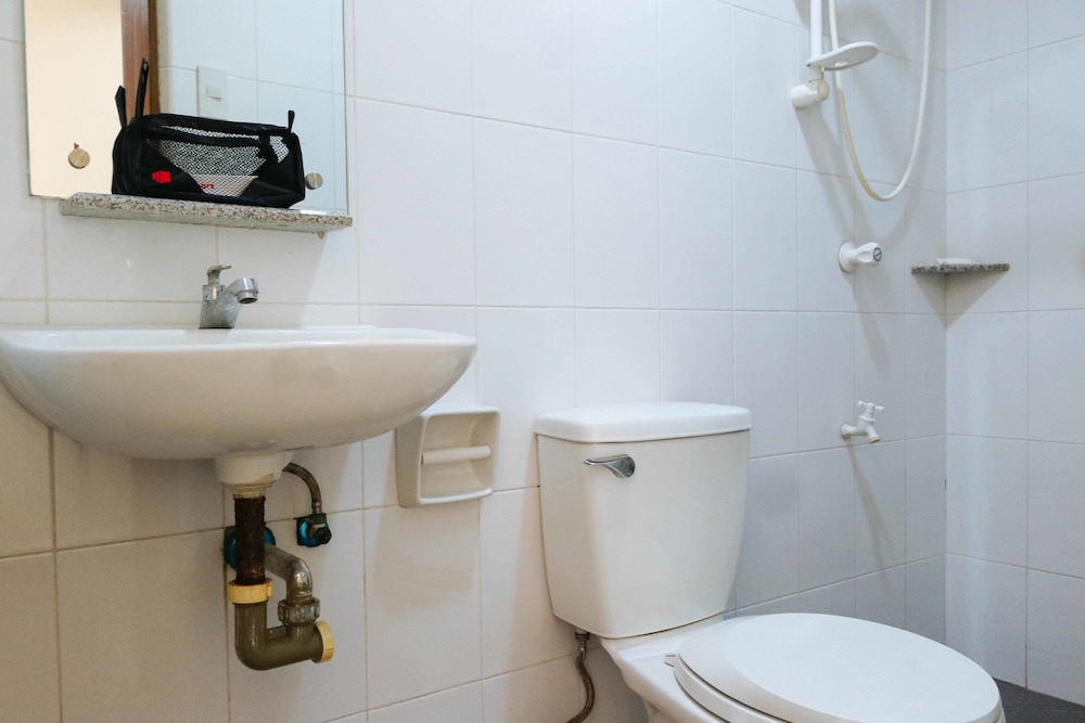 Cebu Vacations - RedDoorz  MJ Cuenco Avenue Cebu - Property Image 3