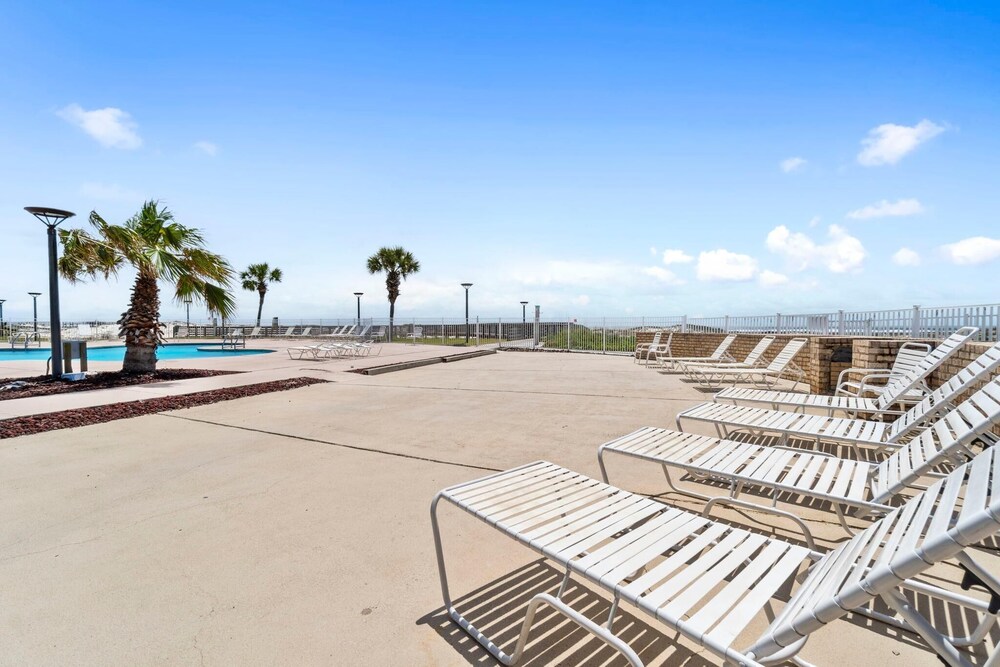 Royal Gulf Beach & Racquet Club 5313