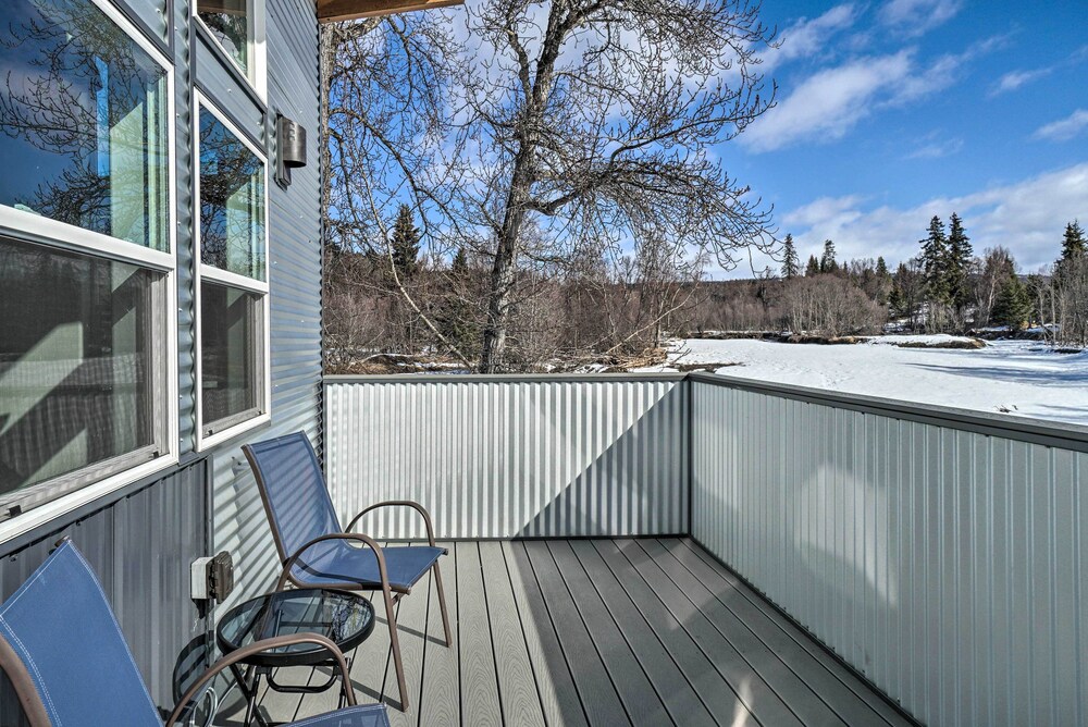 Homer Vacations - Pet-friendly Duplex w/ Northern Lights Aurora View - Property Image 8