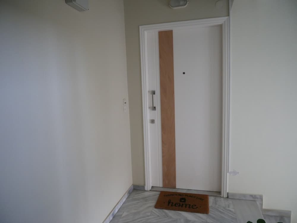 Gio s Central Cosy Apartment With Private Balcony