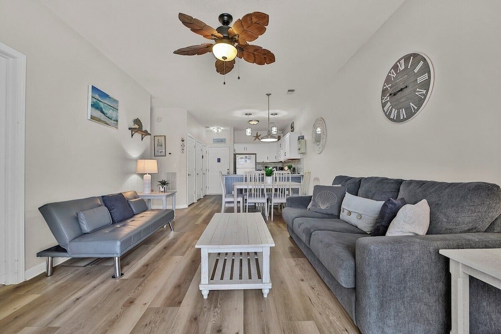 River Oaks 57c 2 Bedroom Condo