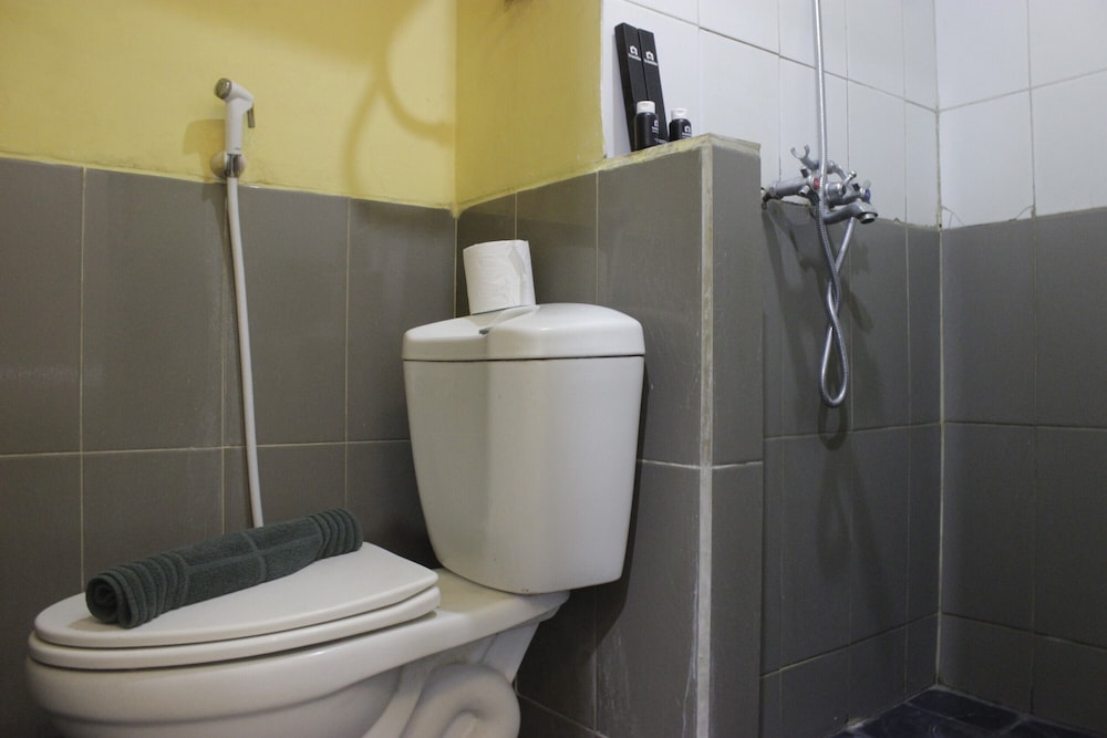 Stylish & Cozy Studio Apartment At Jarrdin Cihampelas view 4