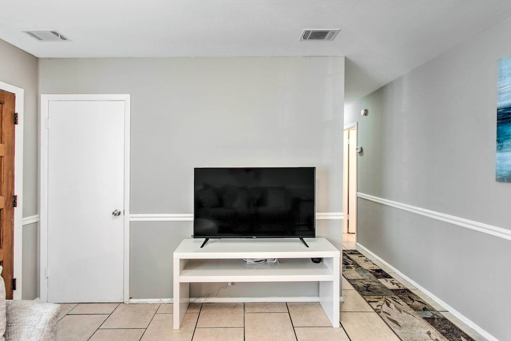Brunswick Vacations - Pet-friendly Brunswick Retreat w/ Gas Grill! - Property Image 9
