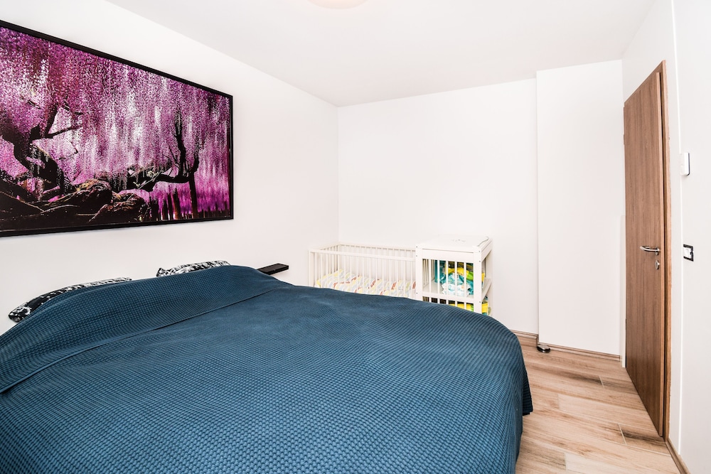 Apartment S48 view 4