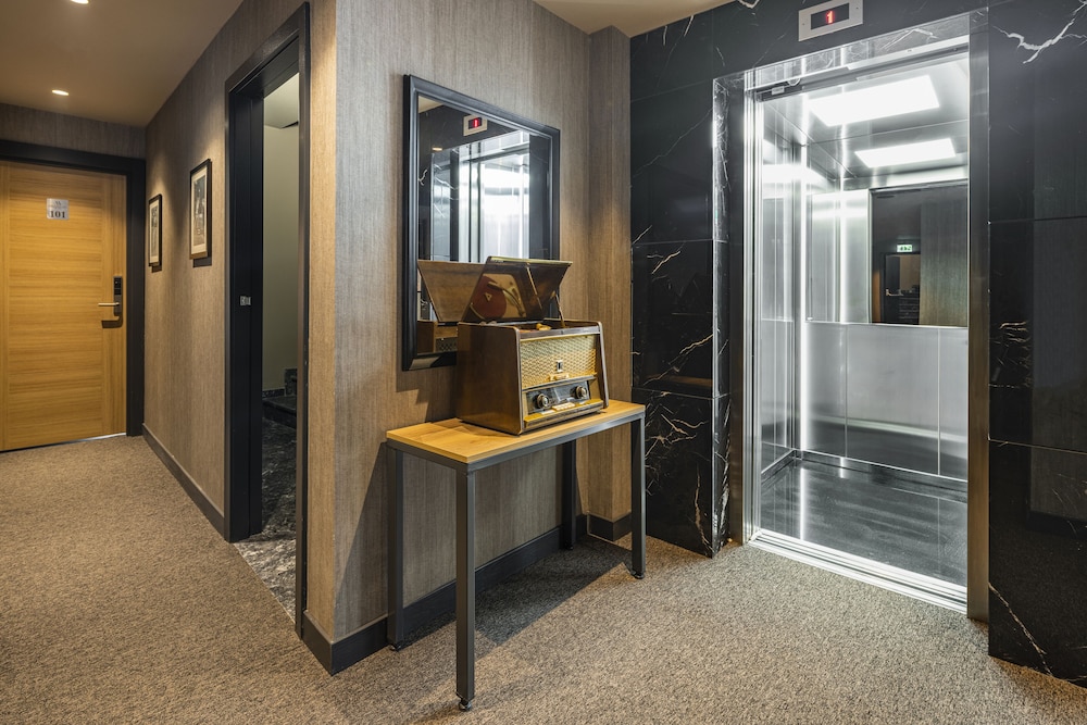 Marius Otel - Image 57