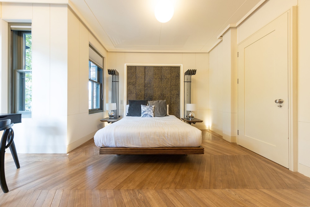 Elegant 5bdrm Townhouse in Camden