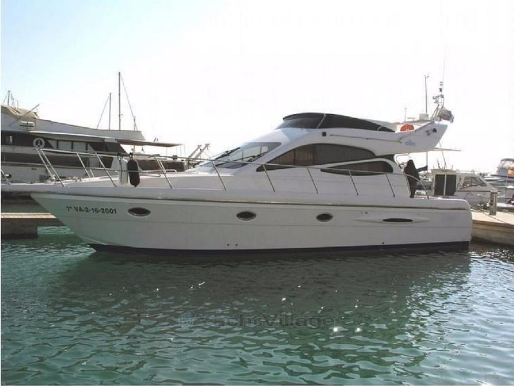 Hotel Luxury Dreams On Boat - Image 1