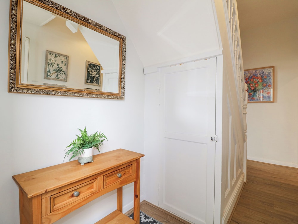 Alfreton Cottage