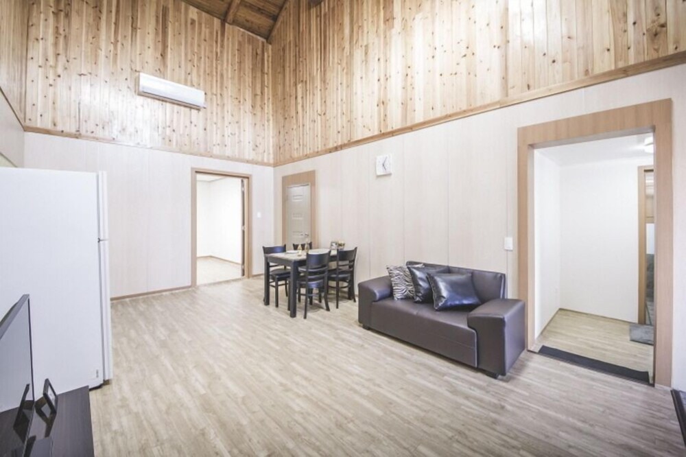 Sunyang Village Dome - Caravan Park