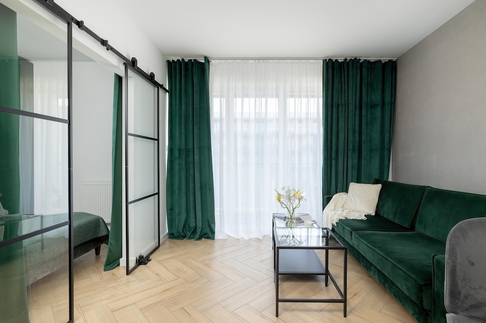 Apartment in Dziwnow With River View & Spa
