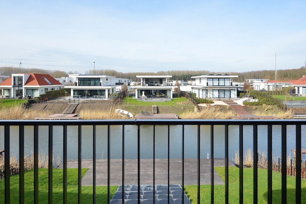 Luxury Villa on the Waterfront With Jetty view 4