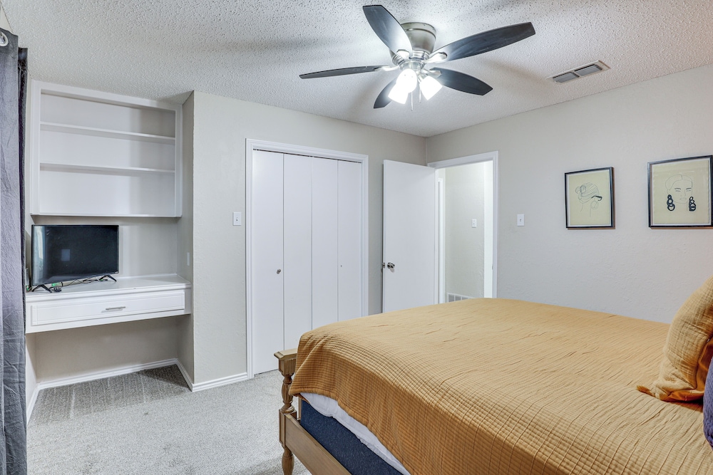 4 Mi to Texas Tech University: Home w/ Patio!