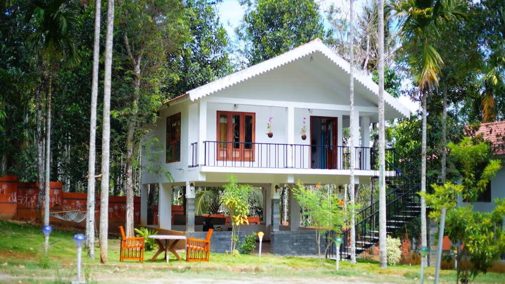 Kedara Village Resort
