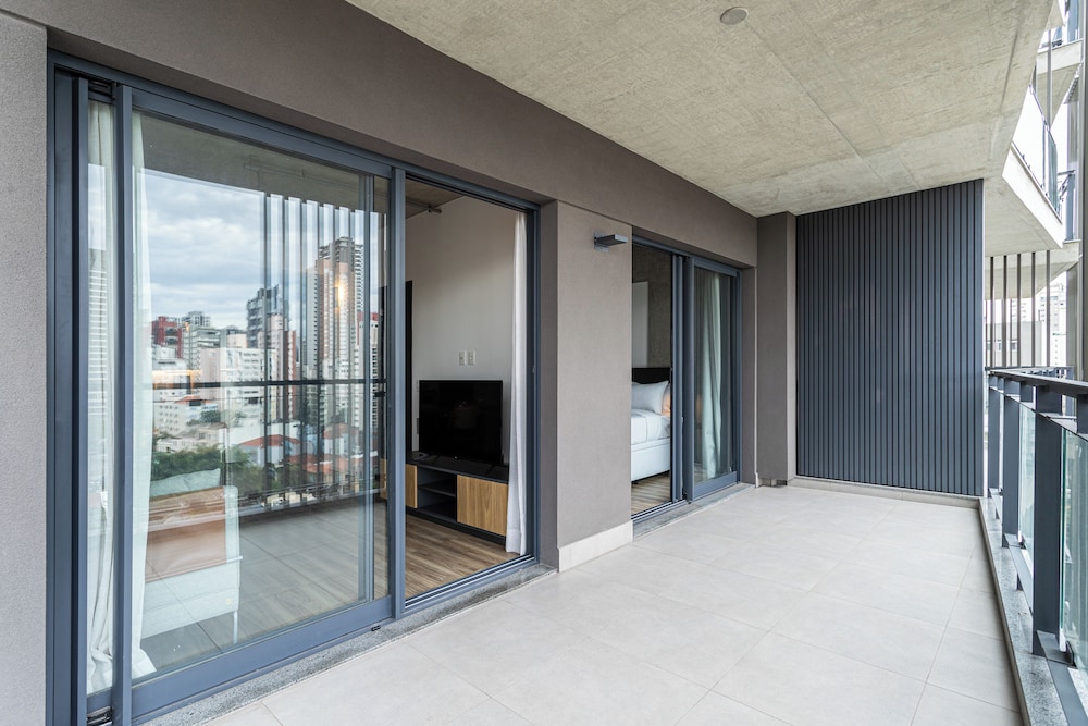 Ayra Pinheiros - Apartamentos com vista incrível para São Paulo ao lado da Rebouças e Faria Lima