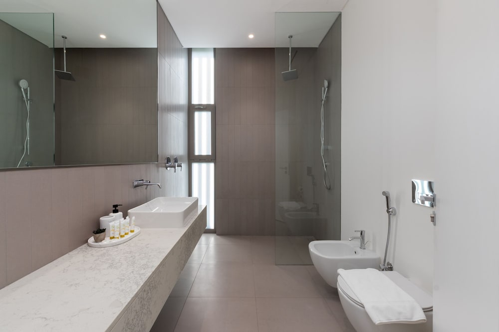 Luxe 4BR Villa Private Pool Beach Al Zorah