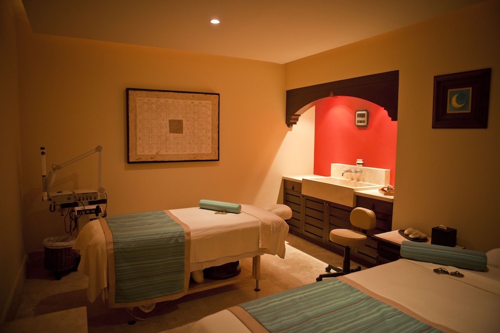 Quivira Los Cabos Condos & Homes - Vacation Rentals