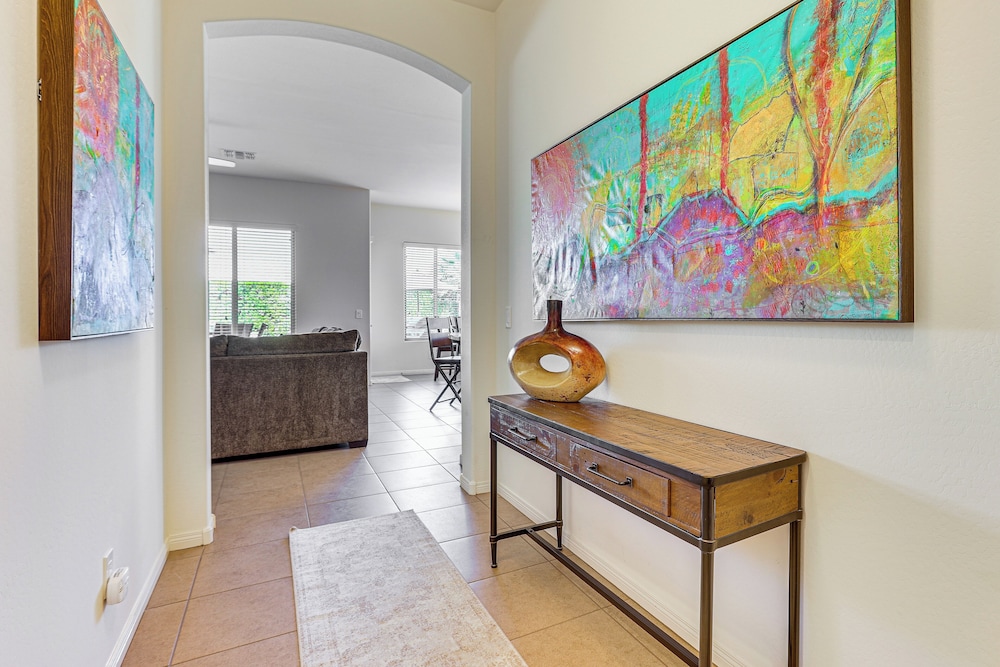 Outdoor Oasis in Goodyear: Stay & Play!