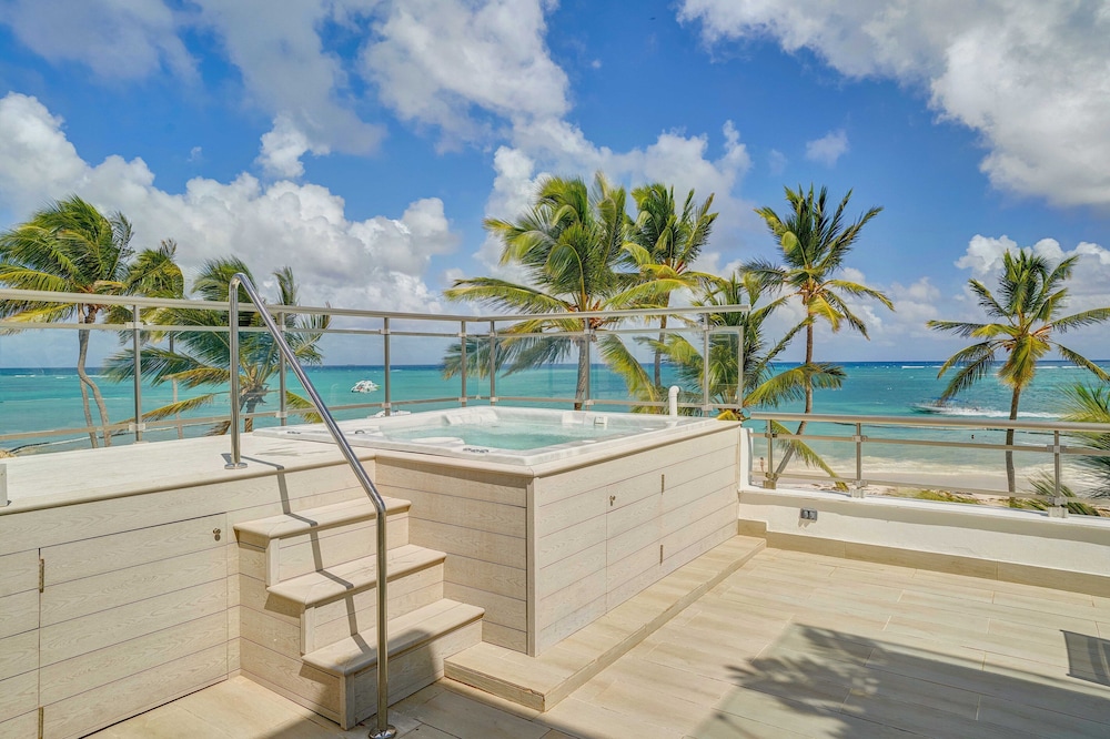Costa Atlantica Beach Condos