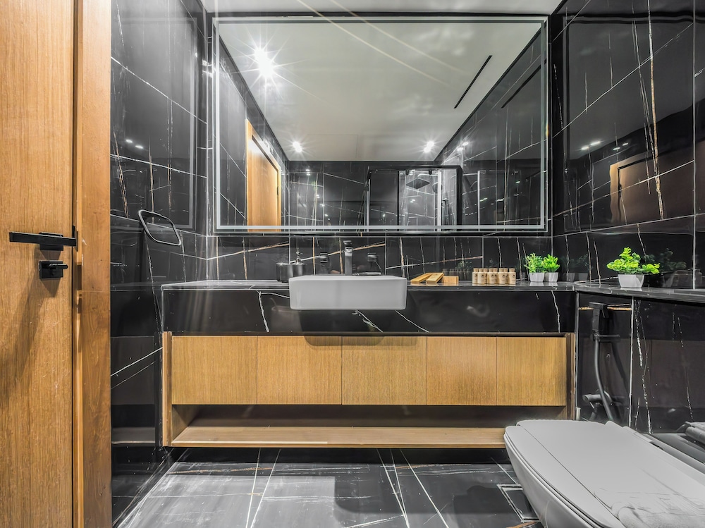 Binghatti Onyx Residences- JVC