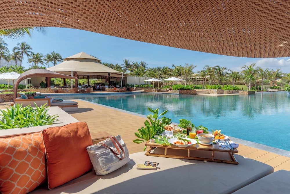 Fusion Resort Cam Ranh