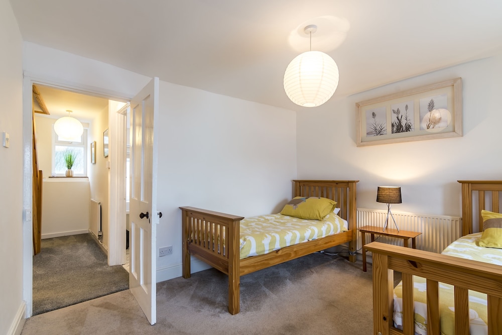 Shell Cottage 2 Bedroom Holiday view 3