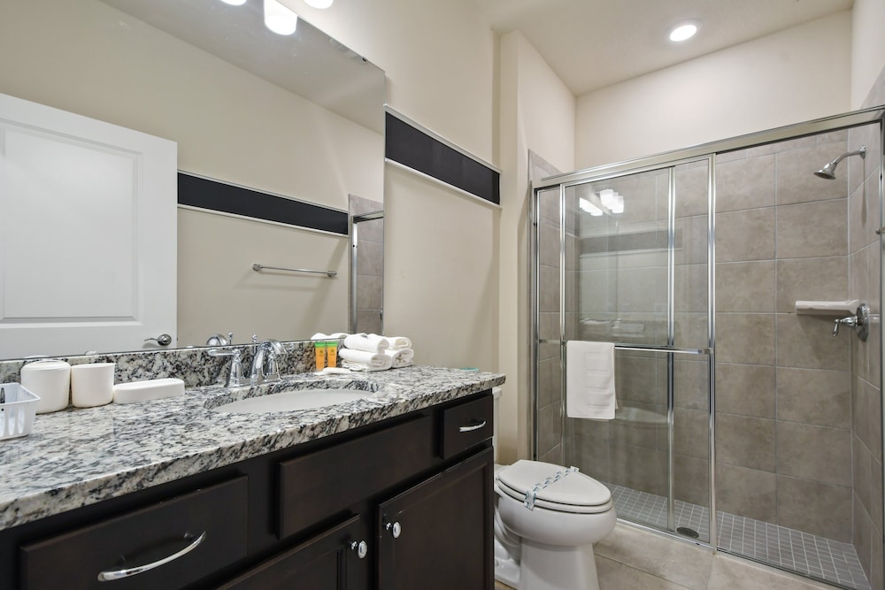 Family Getaway With Themed Rooms & Private Pool