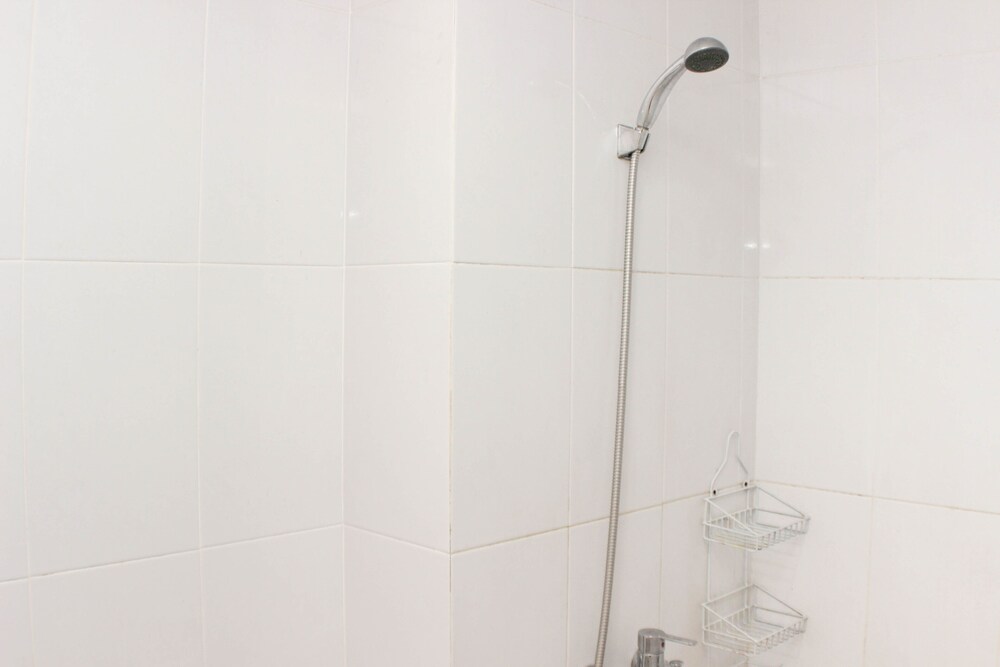 Homey And Nice 2Br At Patraland Urbano Apartment view 3