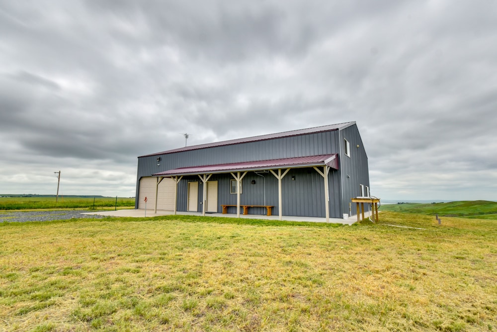 Secluded Nebraska Getaway: 4 Mi to Lake Mcconaughy - Property Image 7