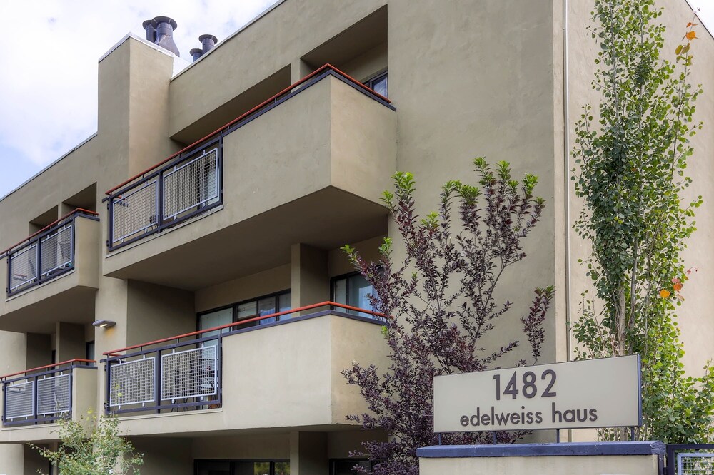 Edelweiss Haus 204 2 Bedroom Condo by RedAwning view 2