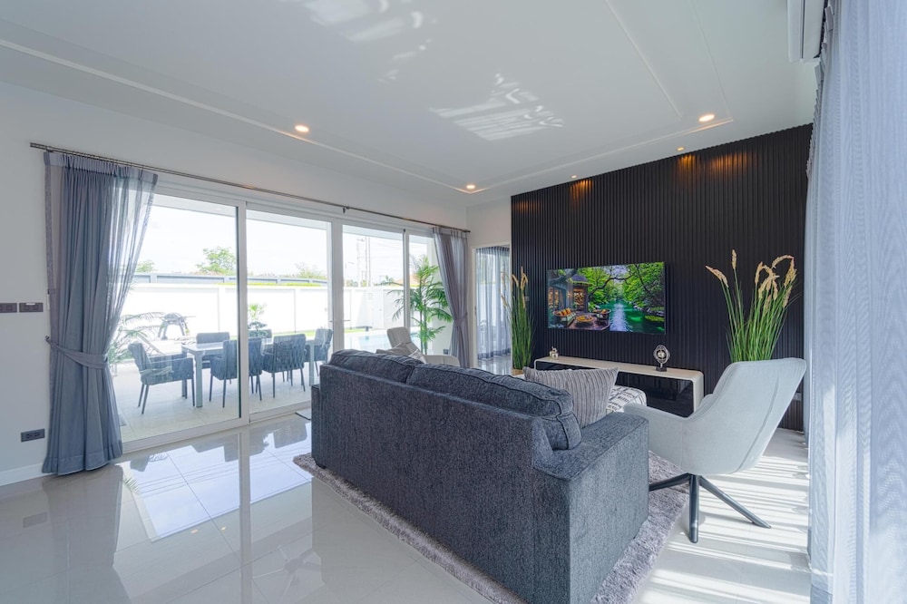 Modern Villa 3BR - Great Location KL3