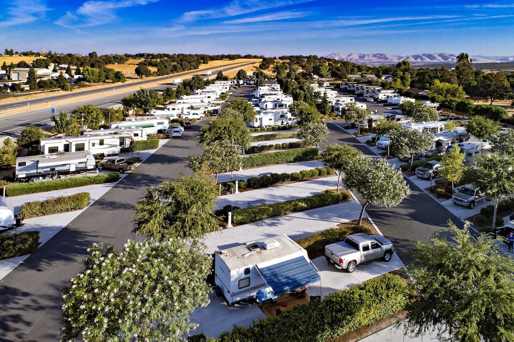 Vines RV Resort