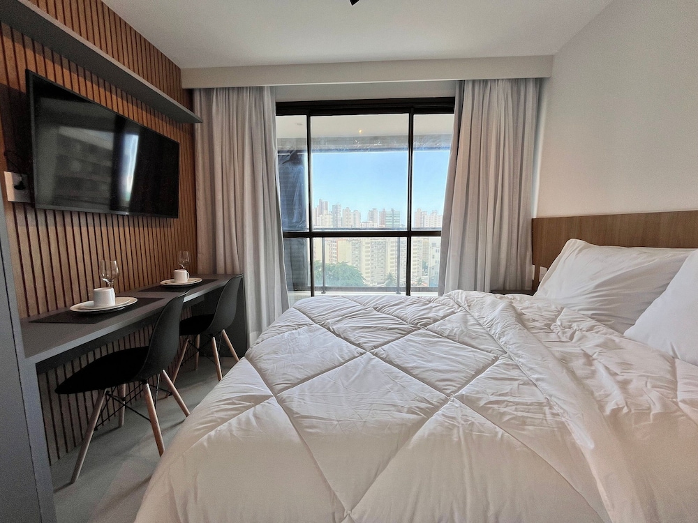 Modern and Fully Equipped Apartments 500m From Barra Beach in Salvador ZBN