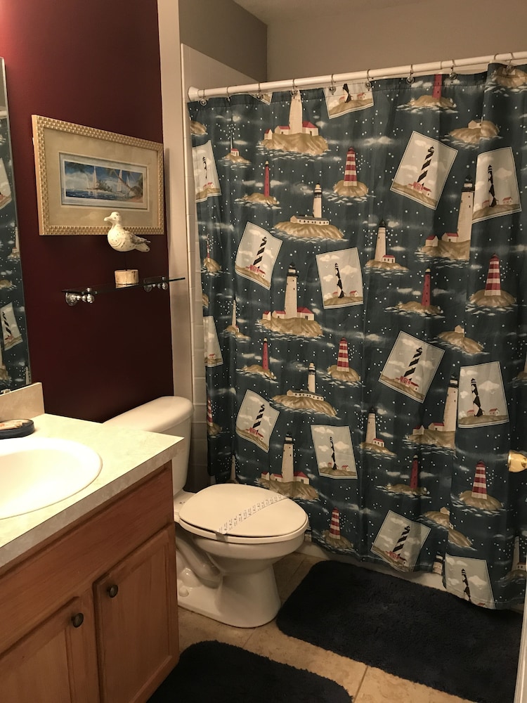 4 Bedroom Pool Home - Image 5