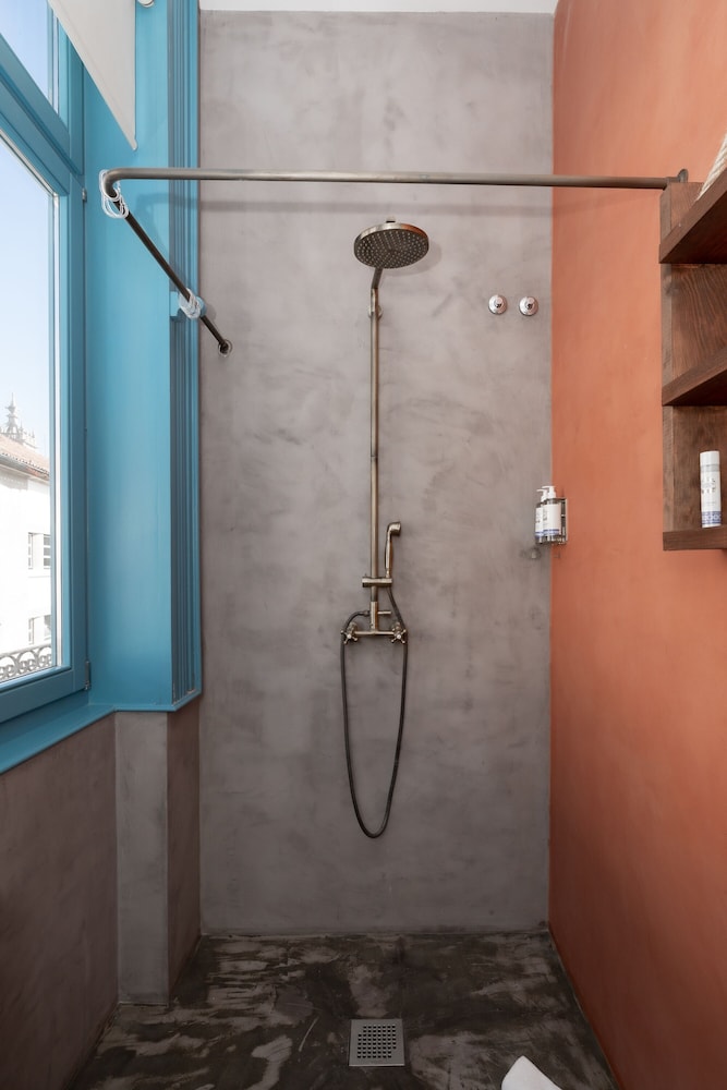 Des Arts- Guesthouse - Hostel