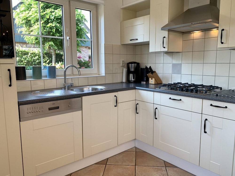 6-person Holiday Home With Garden