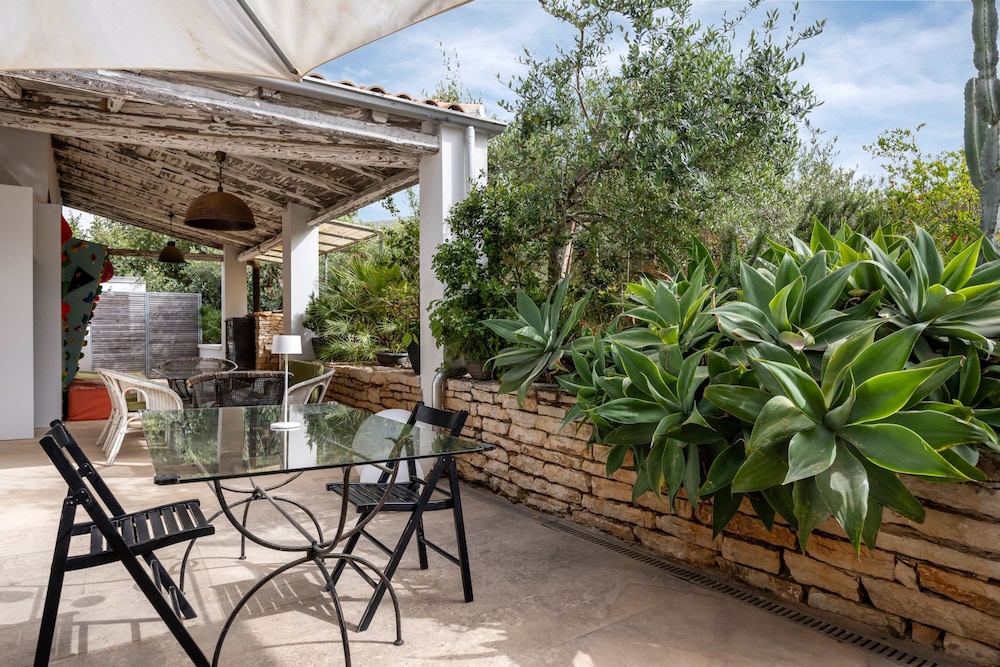 Villa Cardia a Cala Bianca by Wonderful Italy