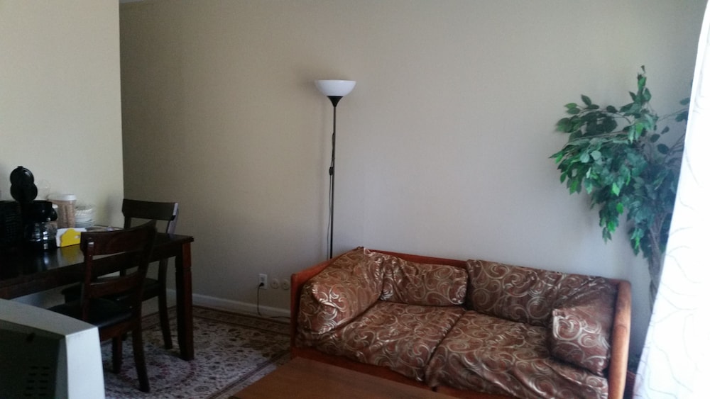 Bed and Breakfast - Property Image 5
