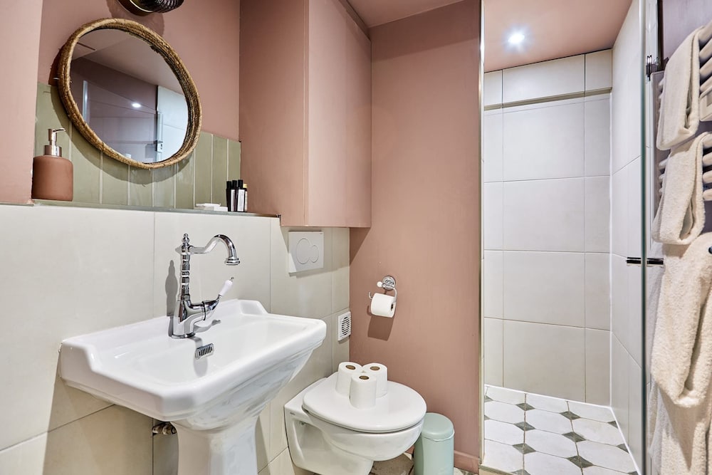 Charming Air-conditioned Studio in the Center of Paris