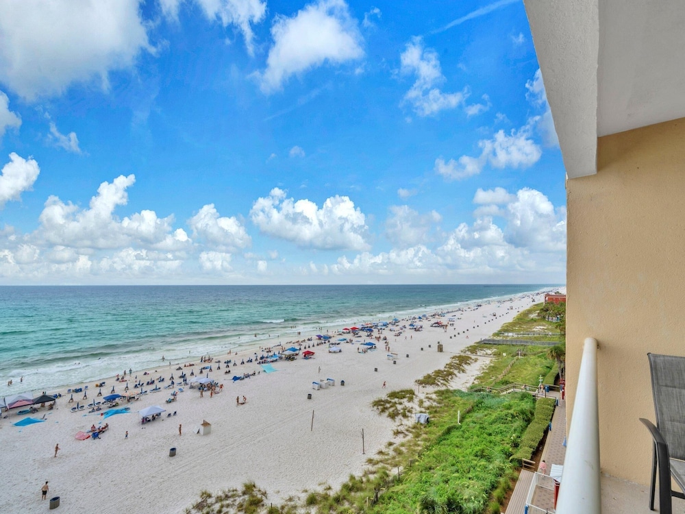 Majestic Beach Towers 1-715