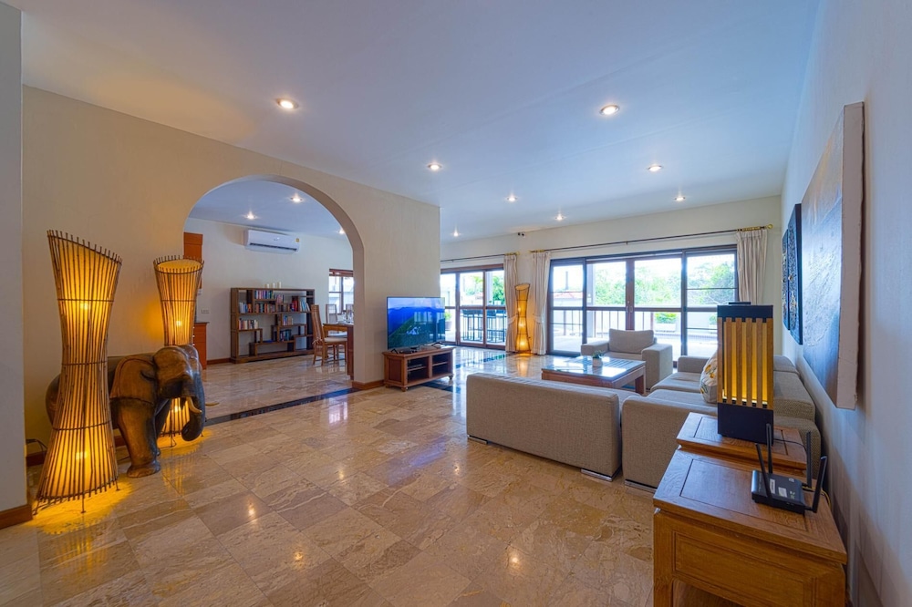 Lovely 3BR Villa in good Location CV3MA