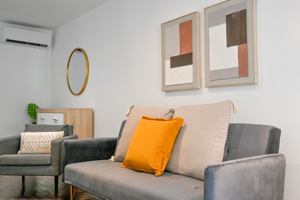 M Sen1692 Amplio Apartamento con Balc n en Calle