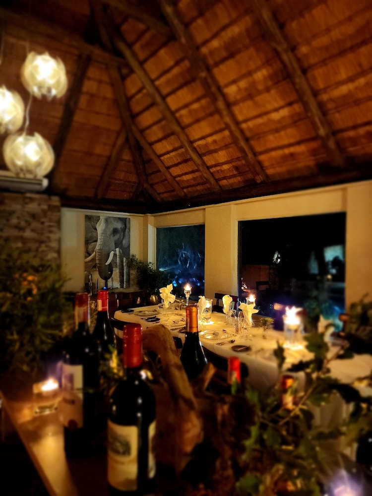 Karongwe - River Safari Lodge