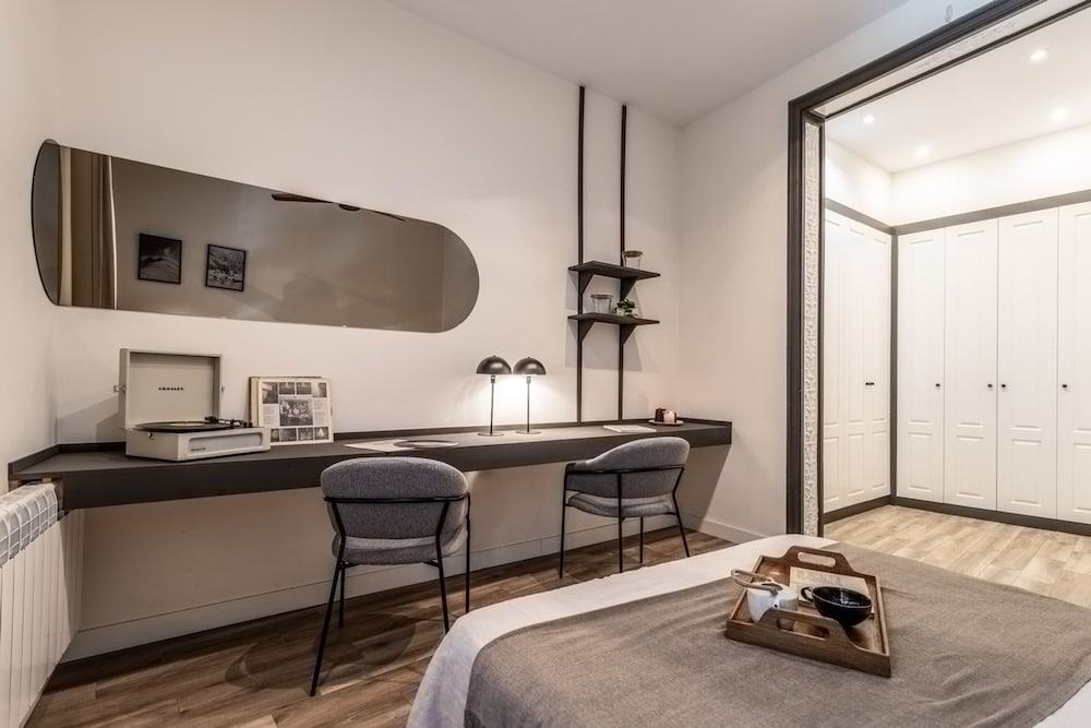 Arashi - 4 Bedrooms in Chueca