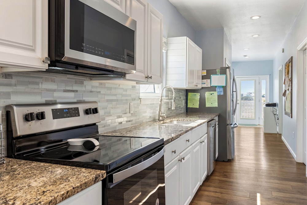 Poseidon Palace by Southern Vacation Rentals