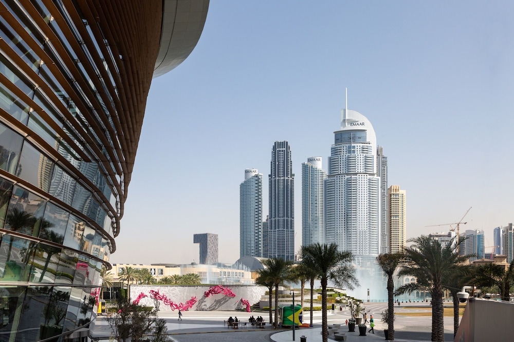 Phenomenal Burj Khalifa Views in This Lovely 2br!