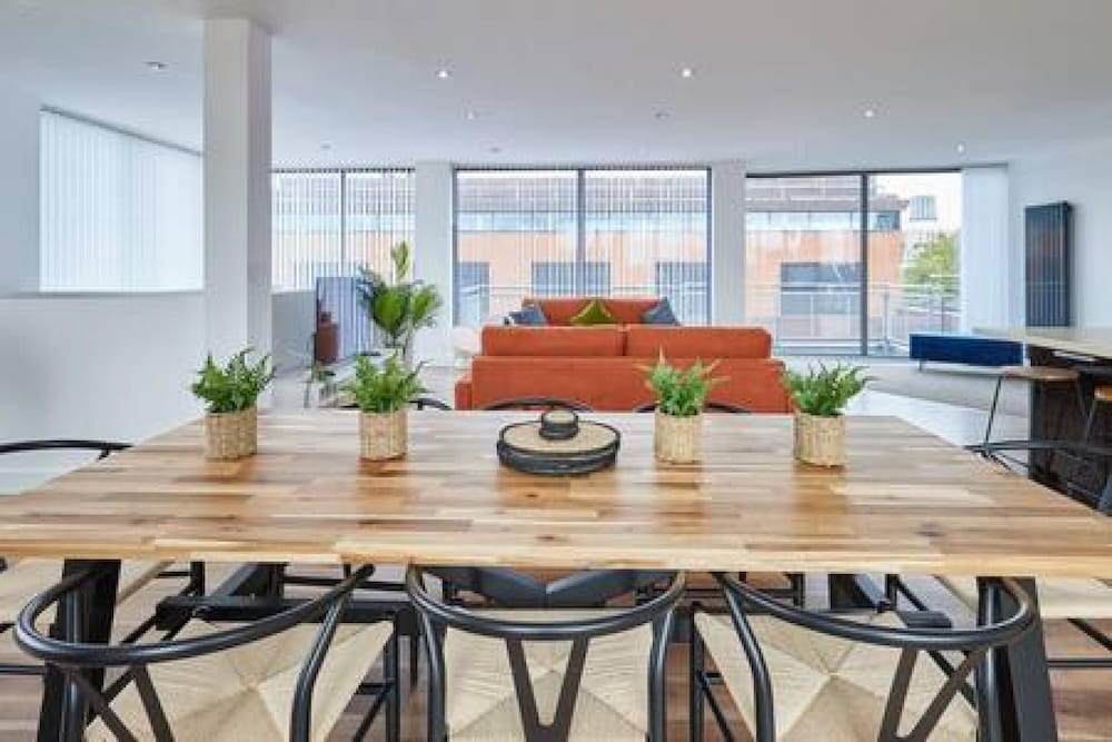 Host Stay The Knight Street Penthouse I