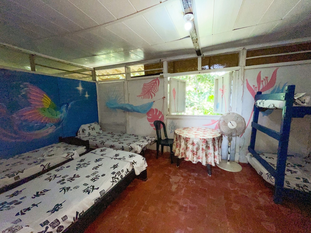 Wira Pora Hostal