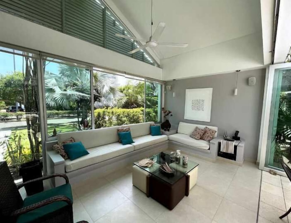NOK Luxury 4BR Pool Villa in Manzanillo Cartagena